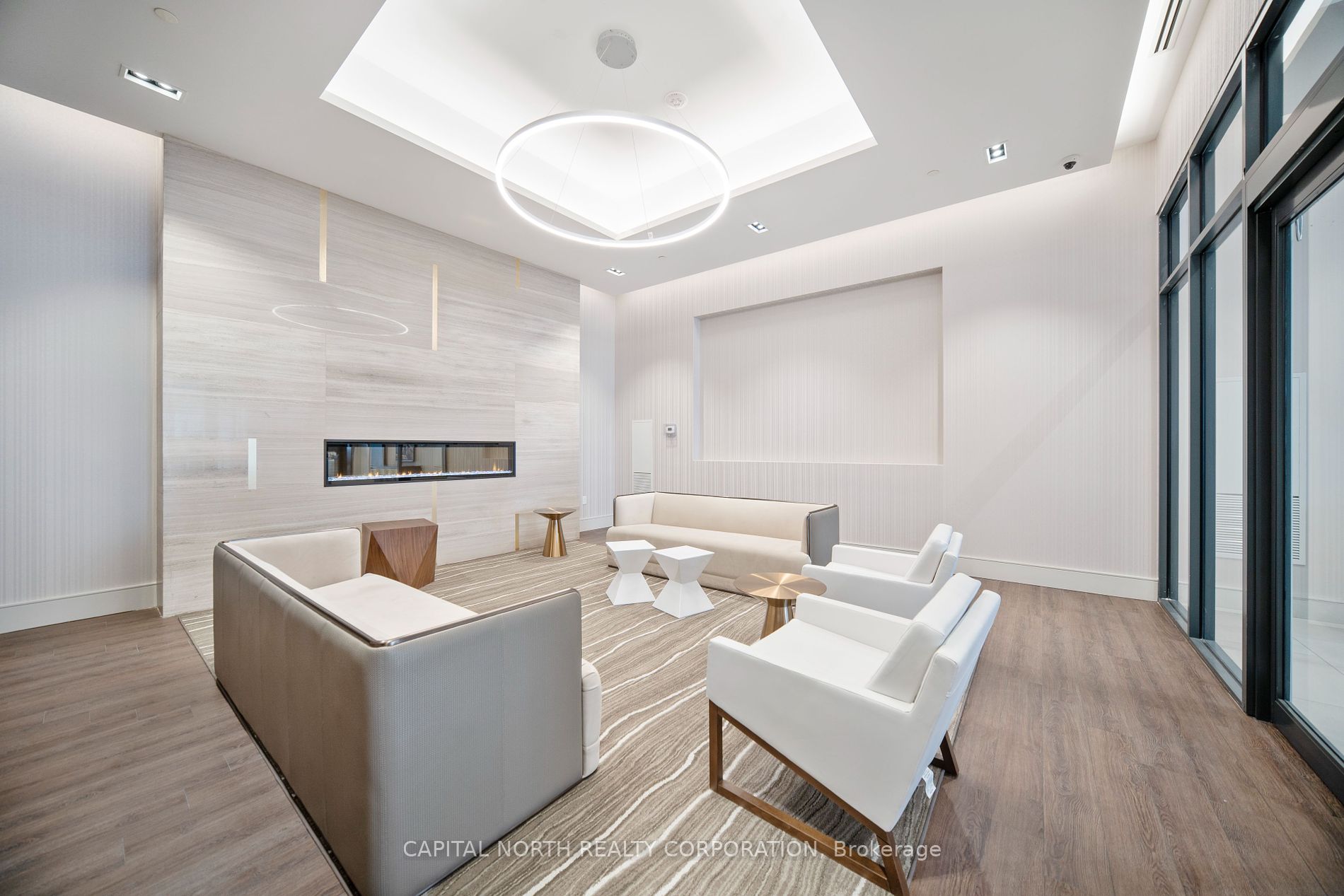9000 Jane Street, #1812
