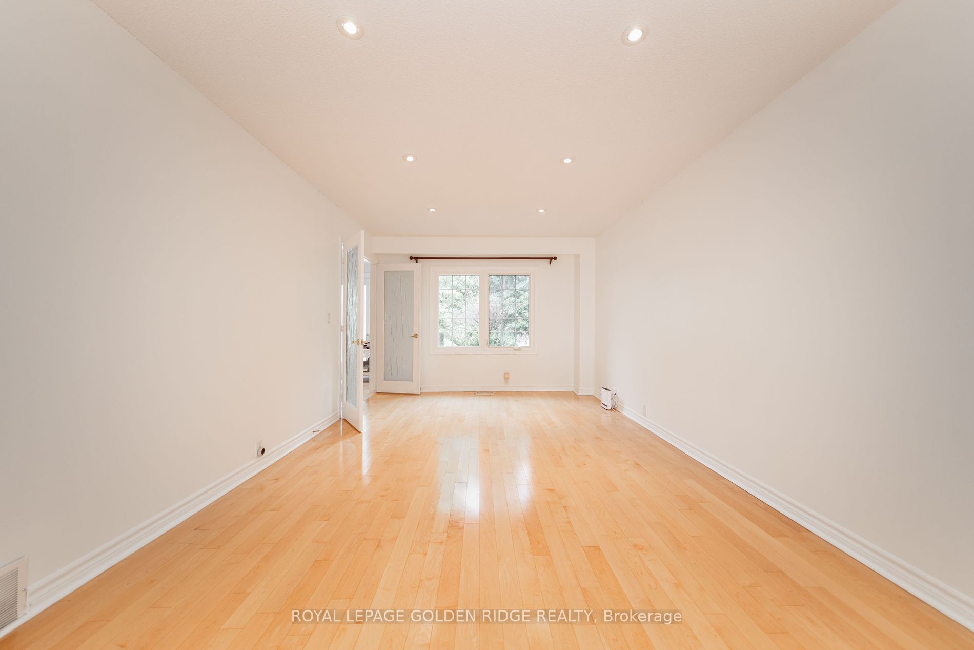 151 Old Surrey Lane