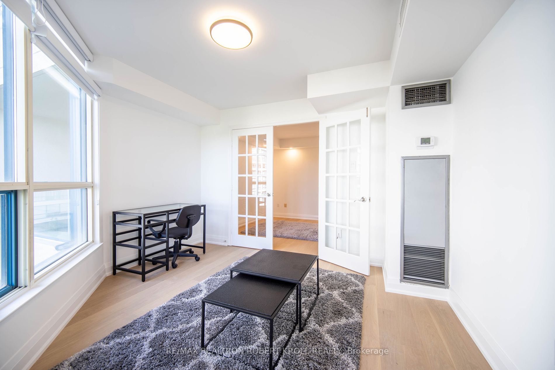 7300 Yonge St, #701