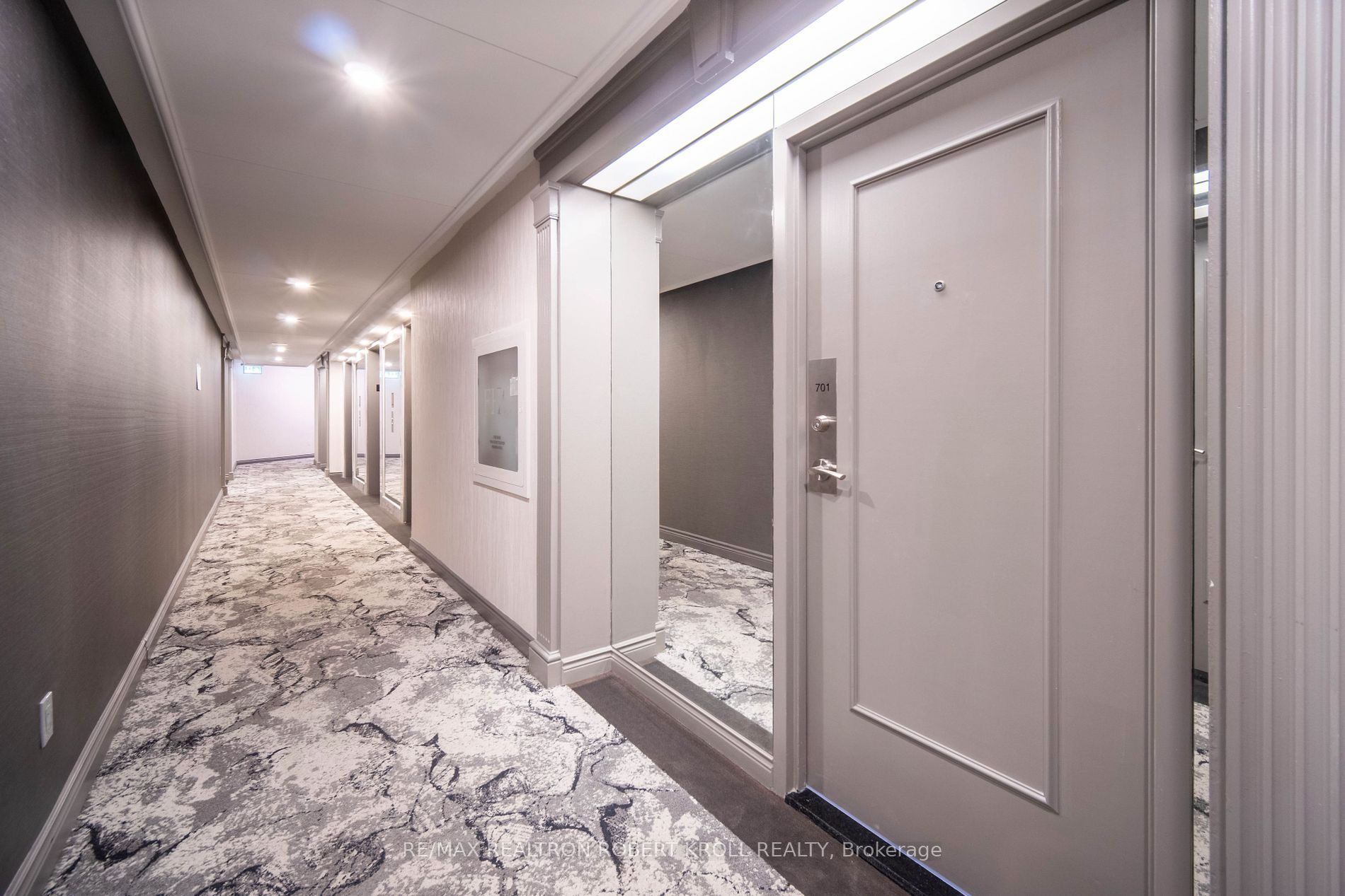 7300 Yonge St, #701