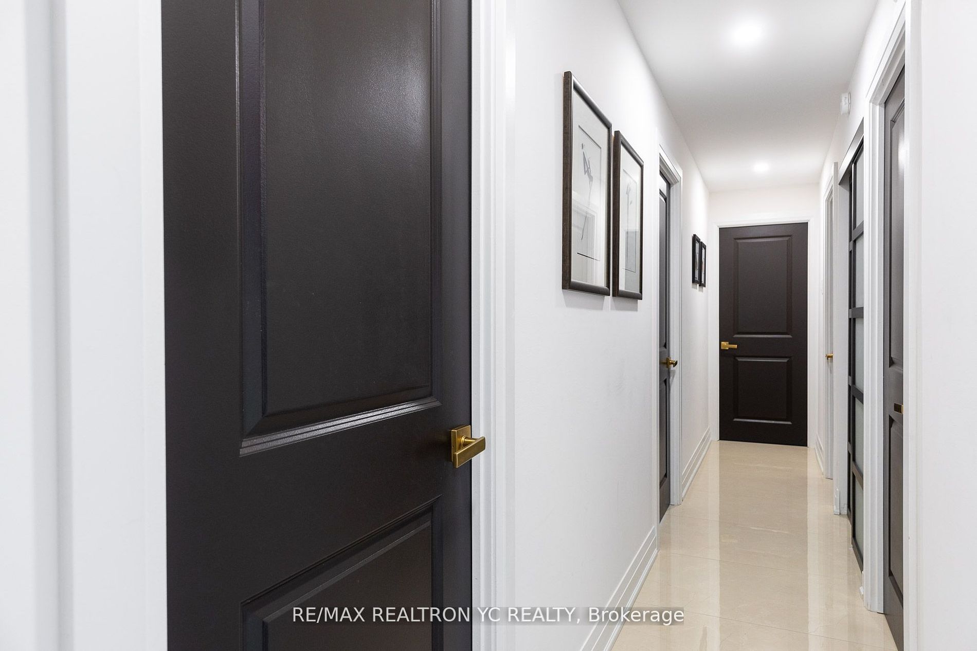 8111 Yonge St, #1712