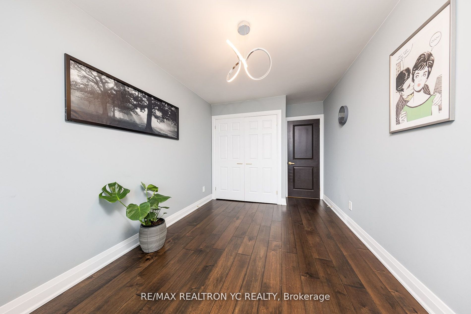 8111 Yonge St, #1712