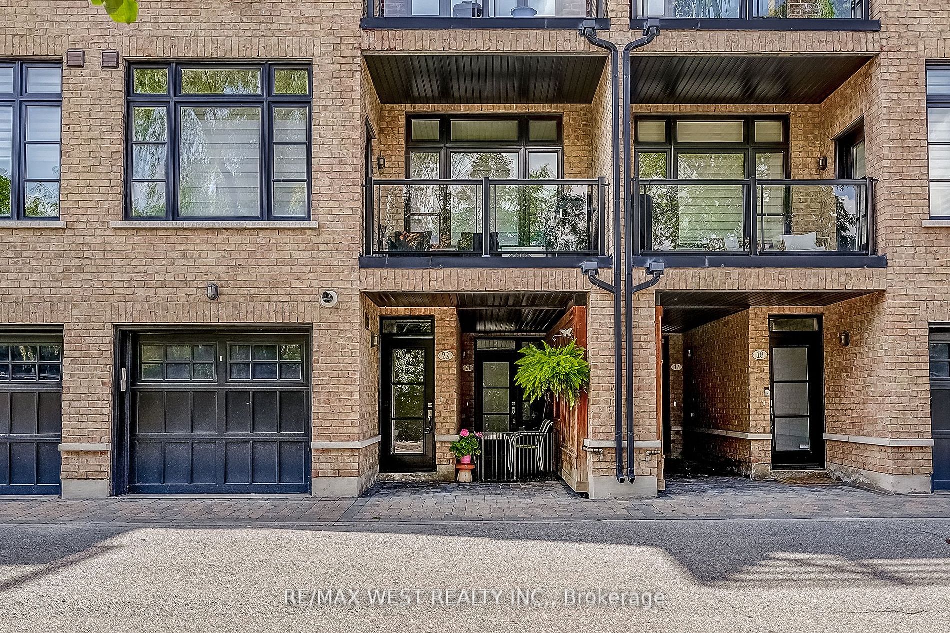 8169 Kipling Avenue E #22