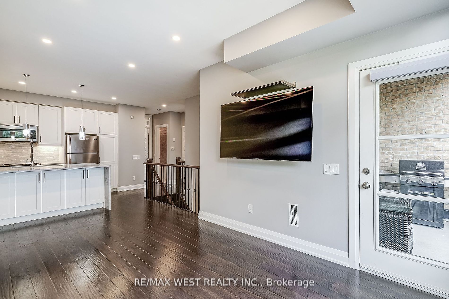 8169 Kipling Avenue E #22
