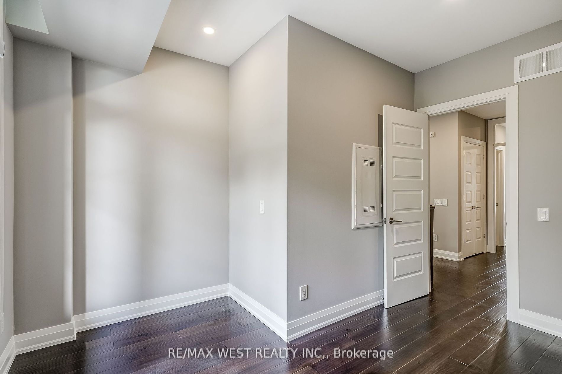 8169 Kipling Avenue E #22