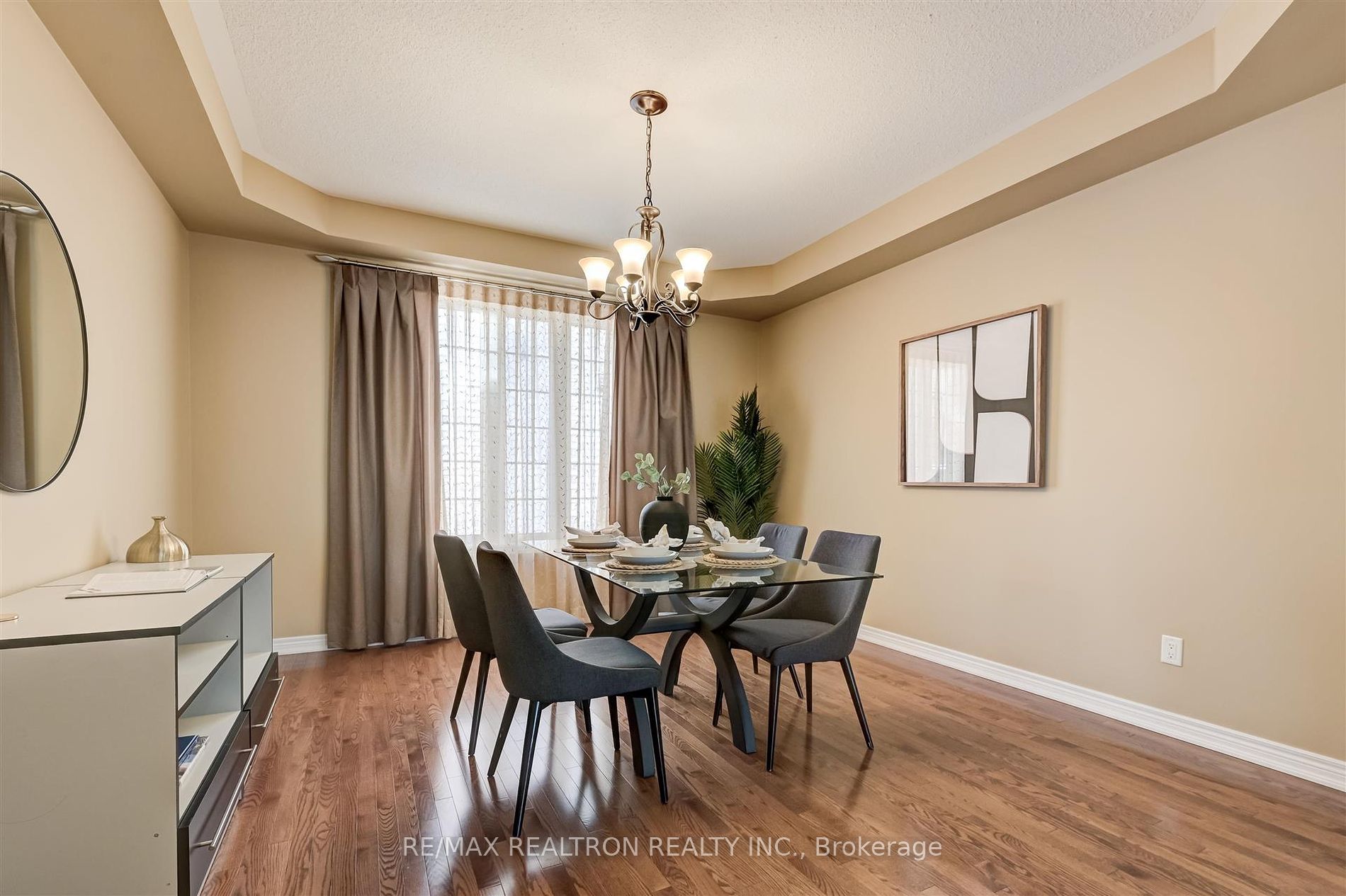 177 Vanda Dr