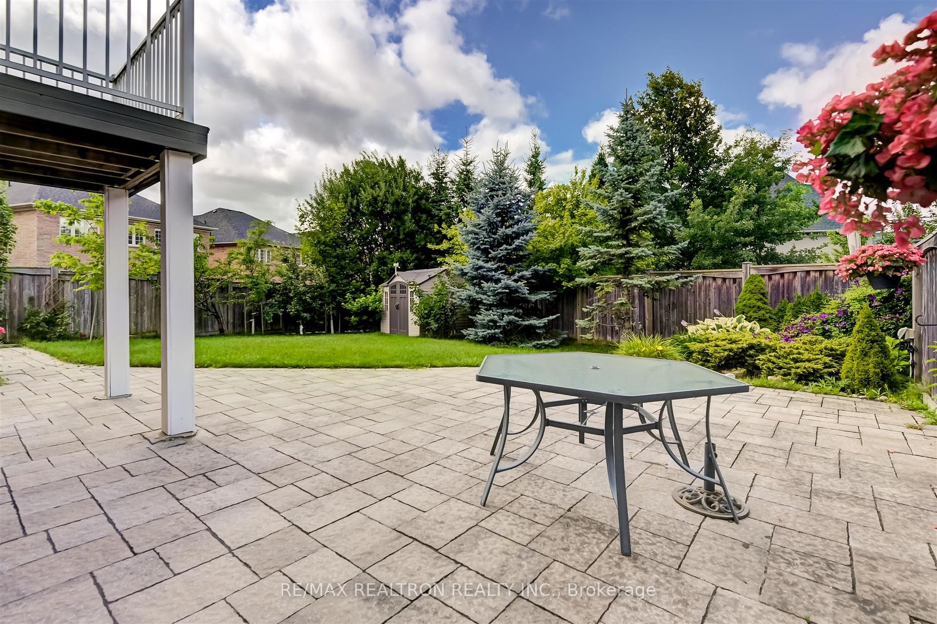177 Vanda Dr