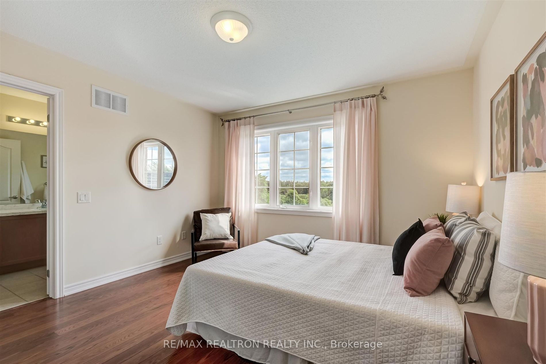 177 Vanda Dr
