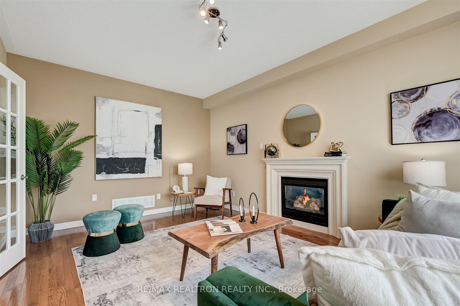 177 Vanda Dr