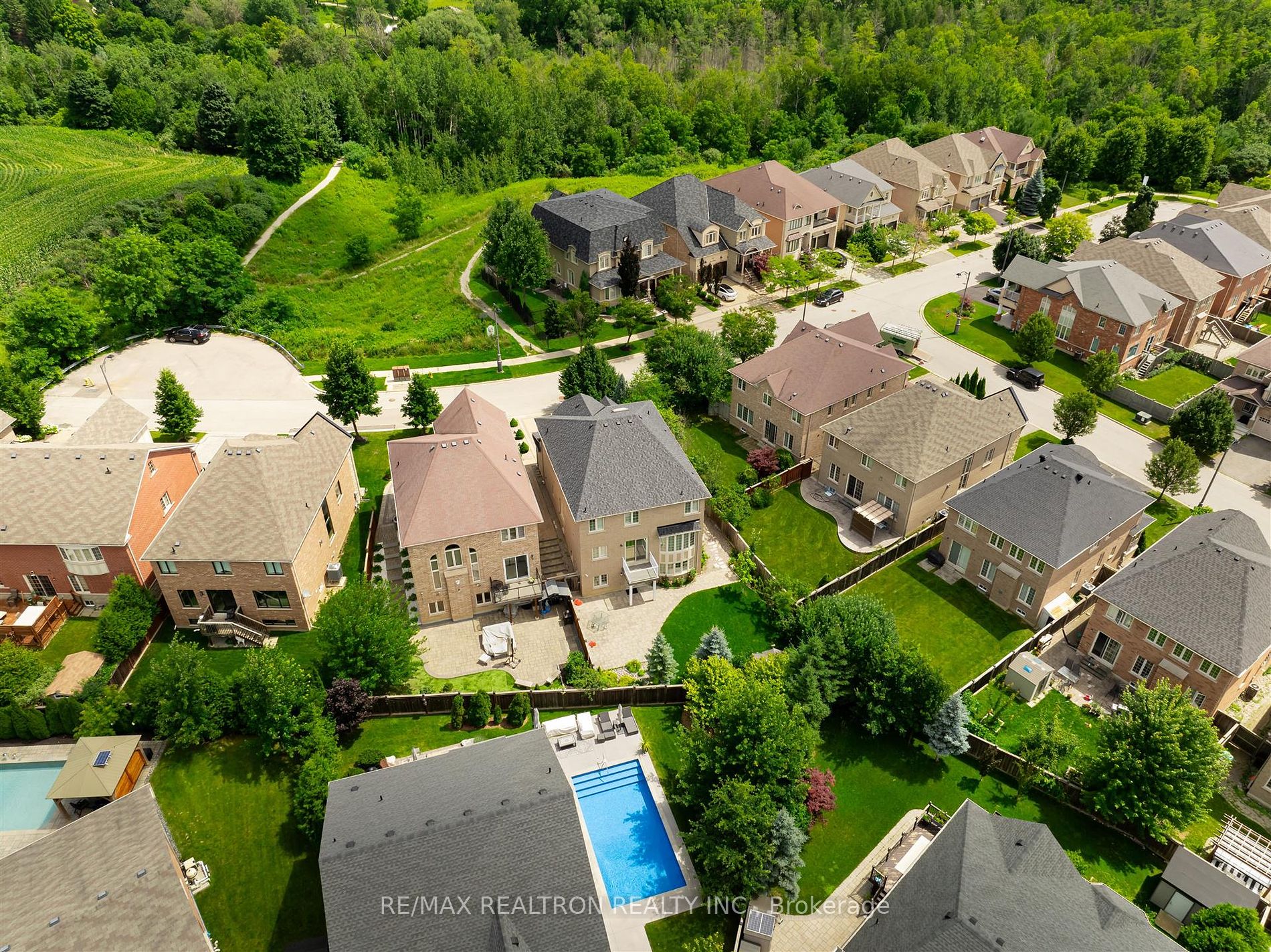 177 Vanda Dr