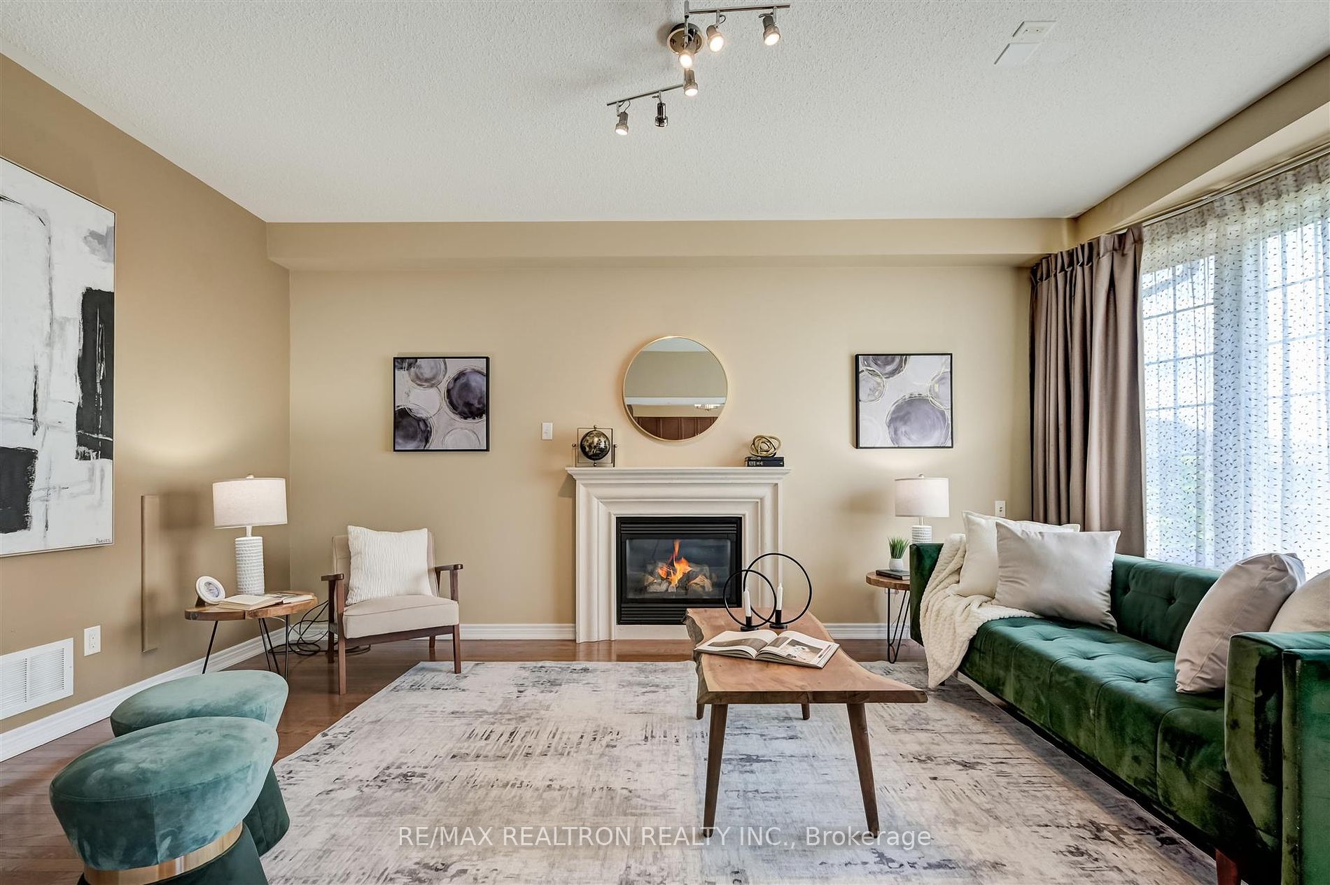 177 Vanda Dr