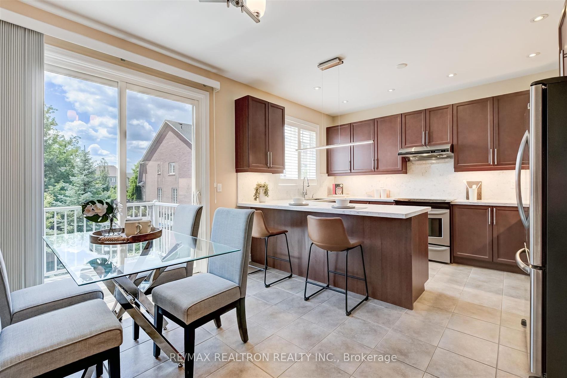 177 Vanda Dr