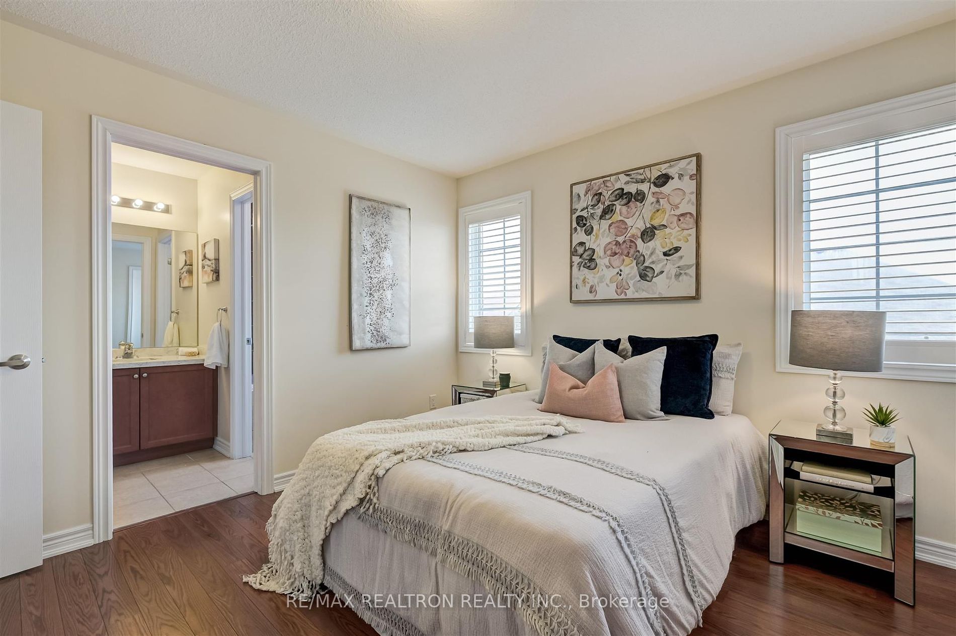 177 Vanda Dr