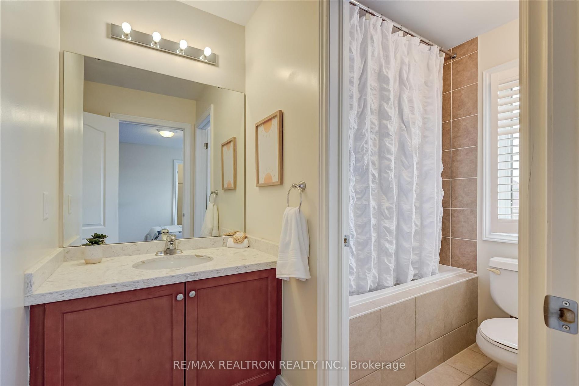 177 Vanda Dr
