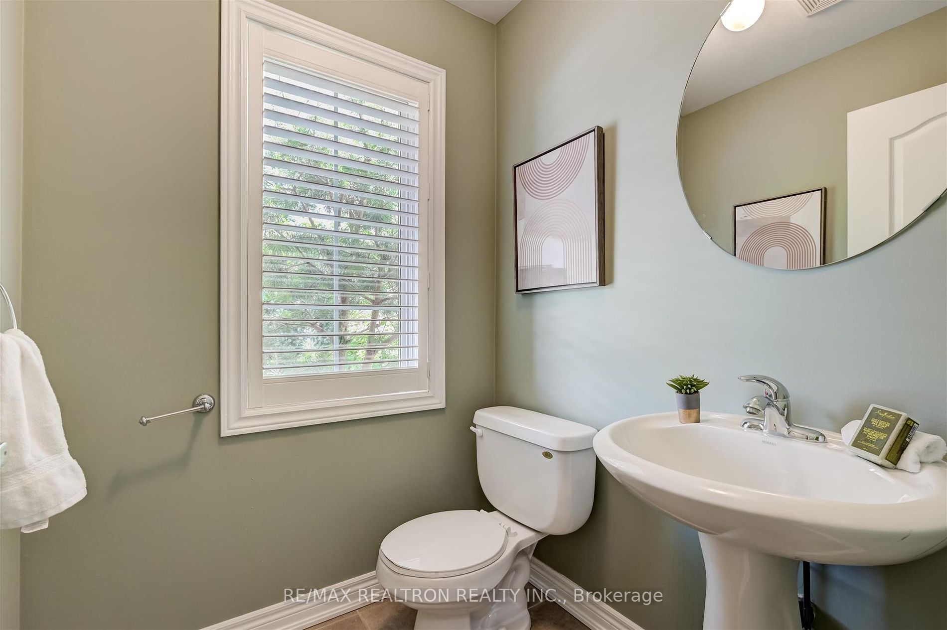 177 Vanda Dr