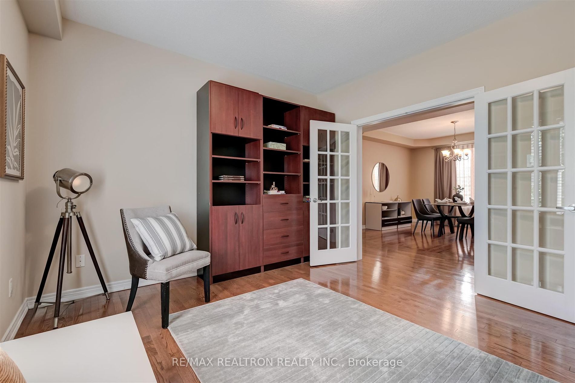 177 Vanda Dr