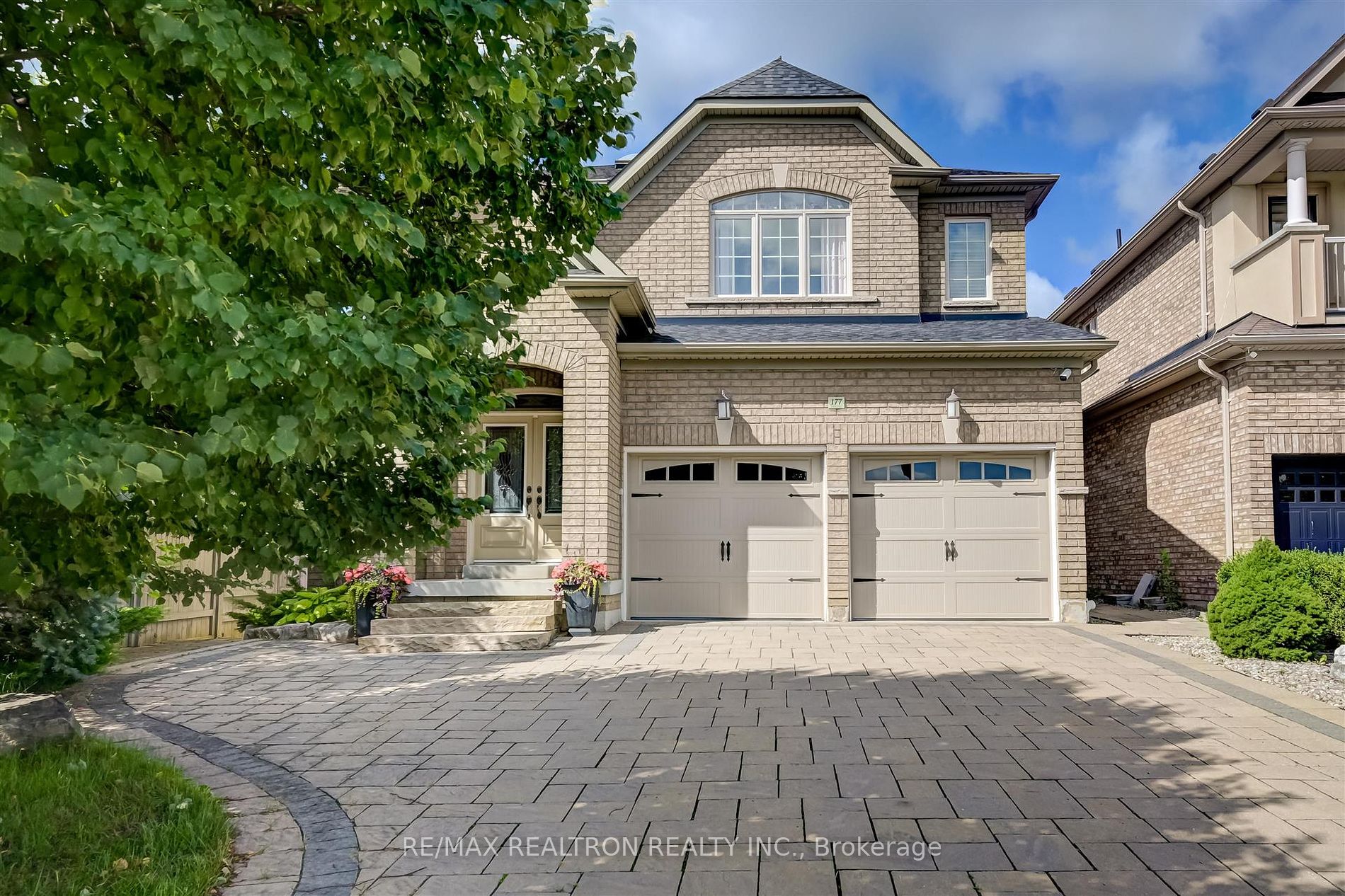 177 Vanda Dr