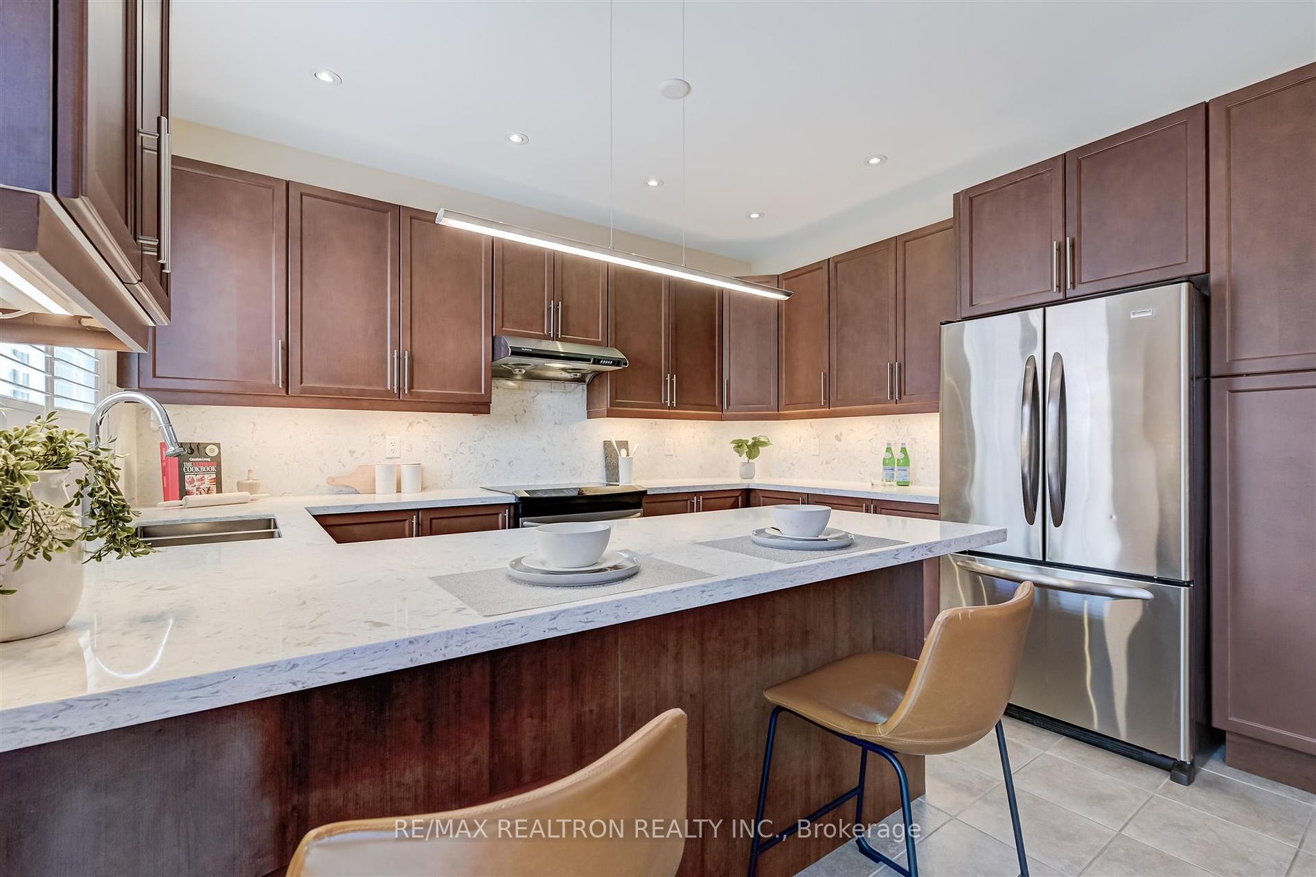 177 Vanda Dr
