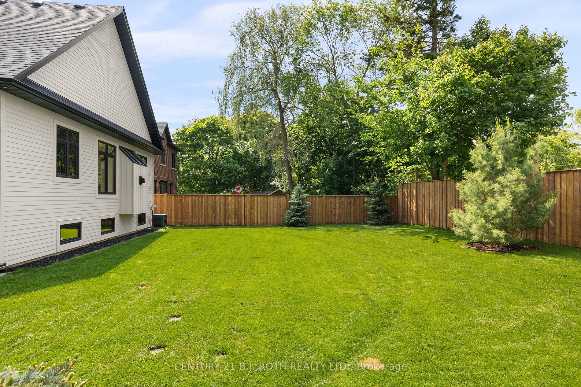 14 Selby St