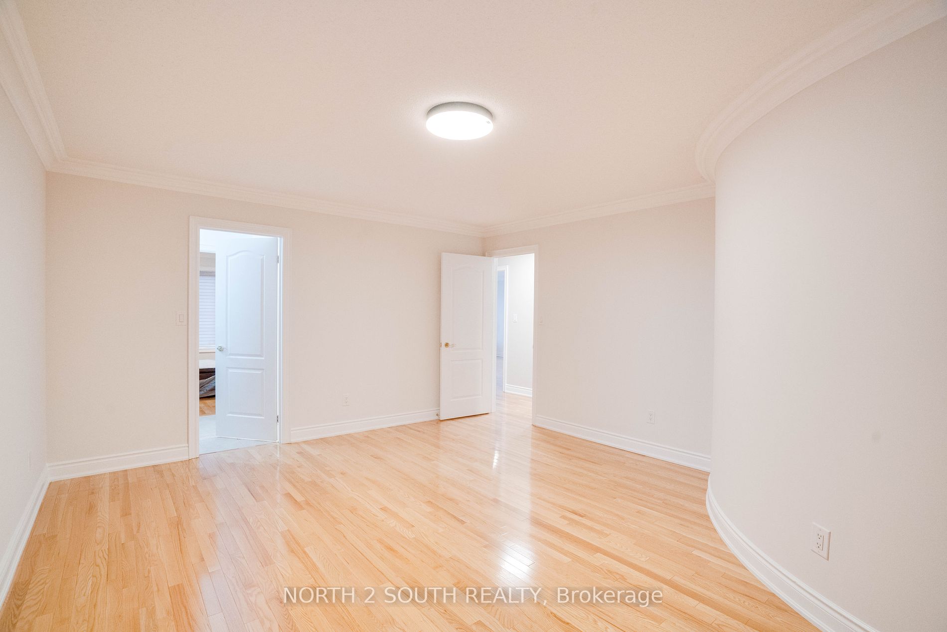162 Via Borghese St