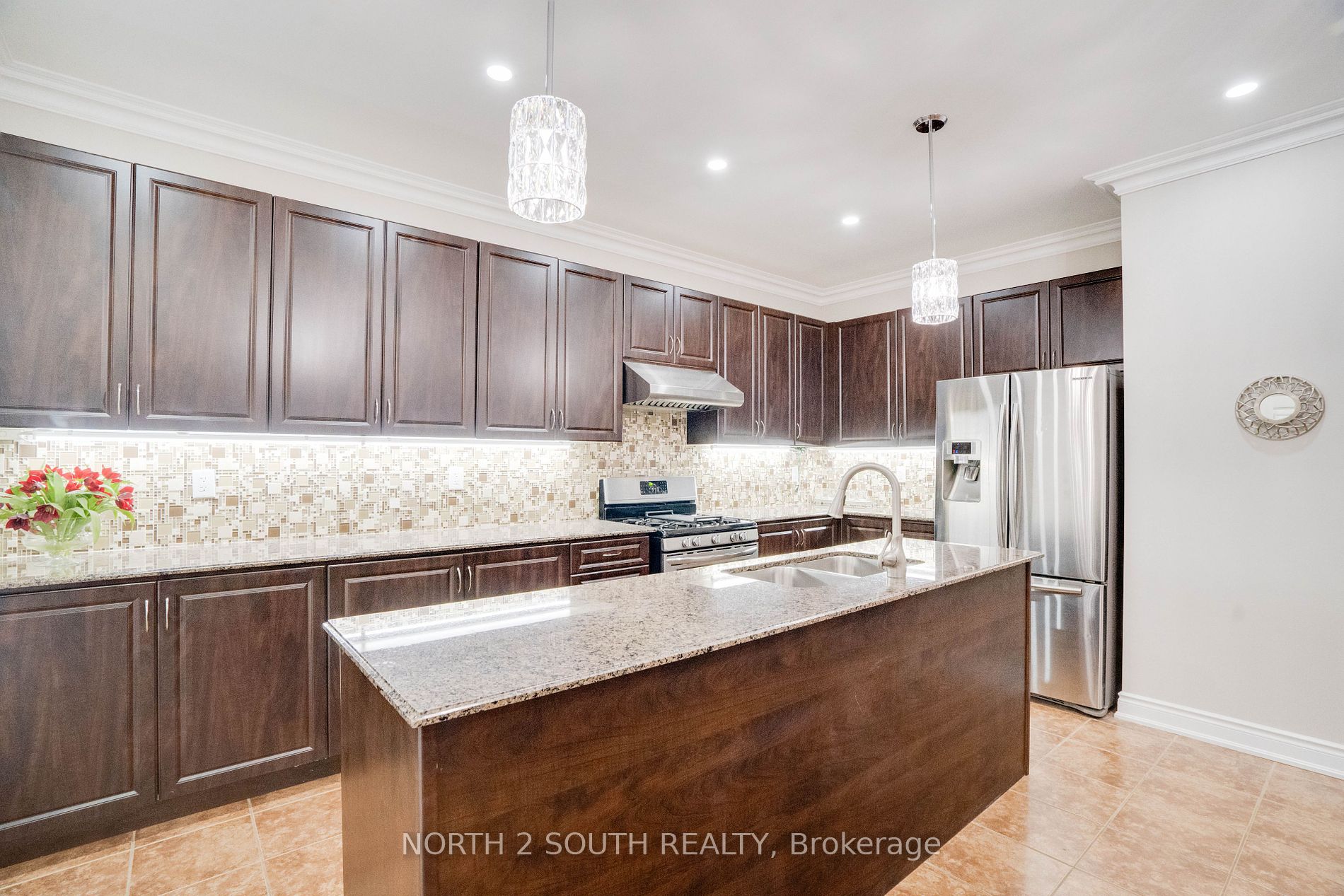 162 Via Borghese St