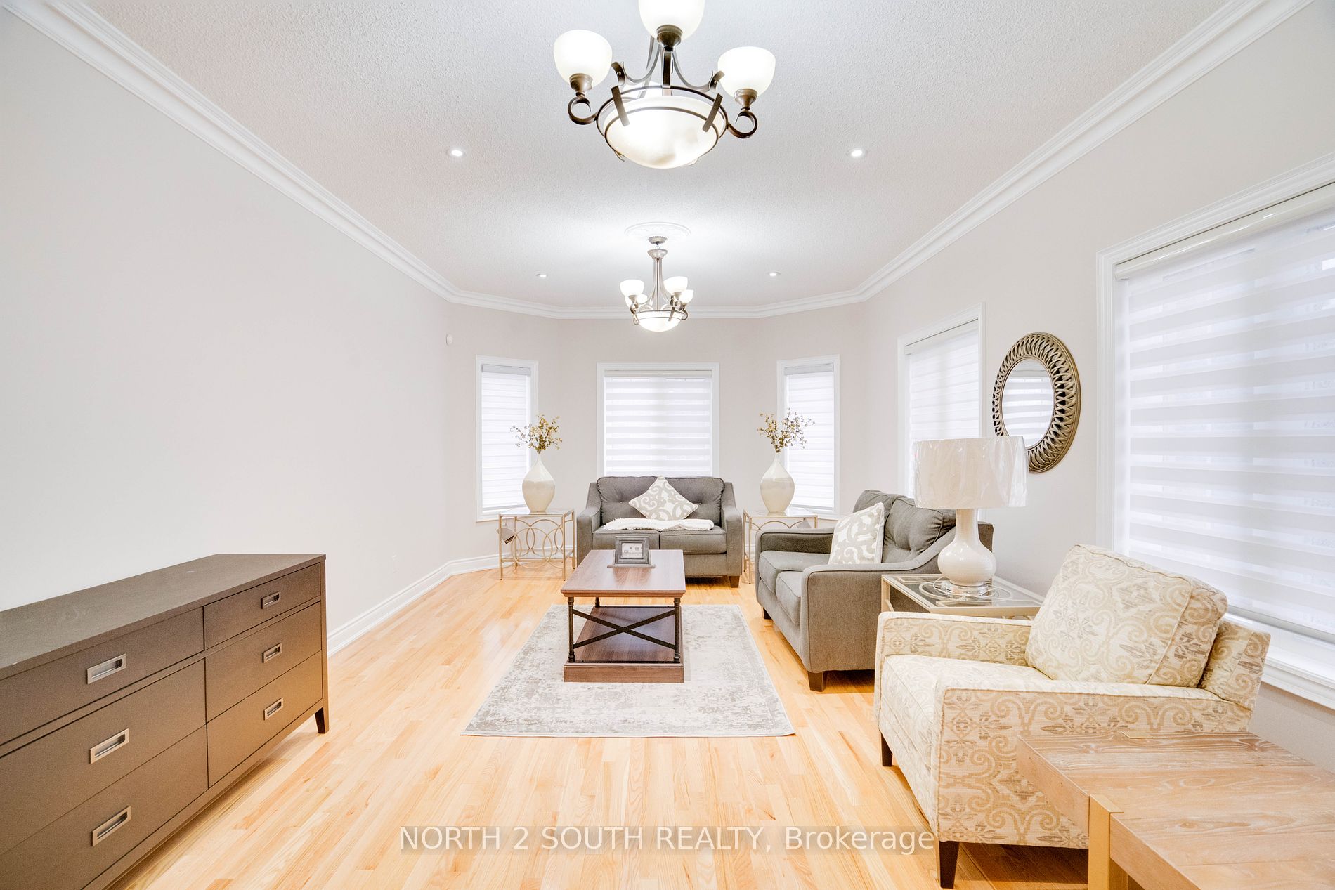 162 Via Borghese St