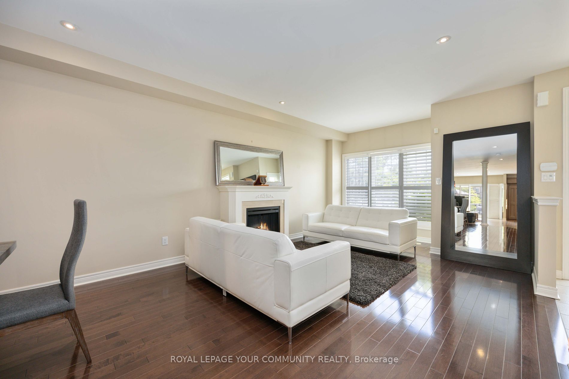 8900 Bathurst Street #37
