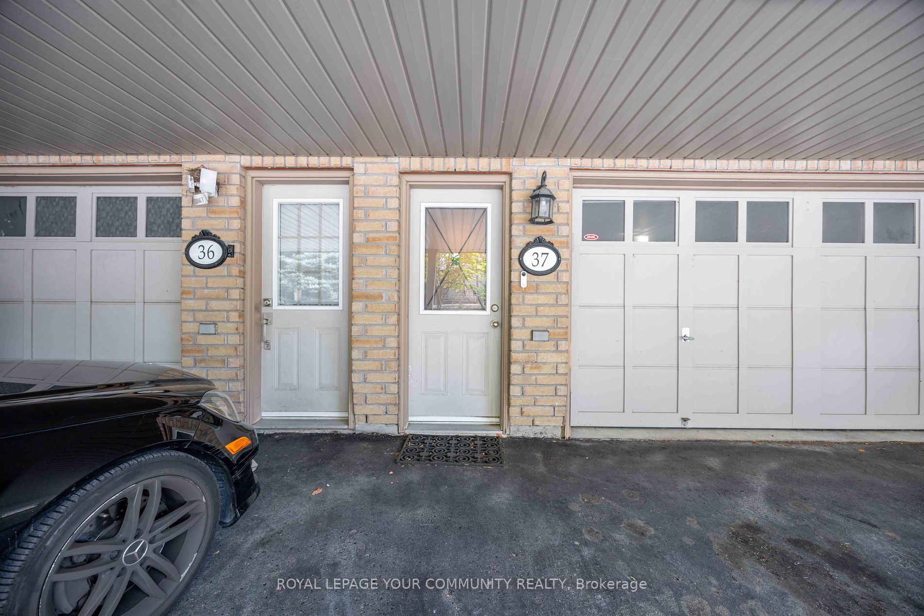 8900 Bathurst Street #37