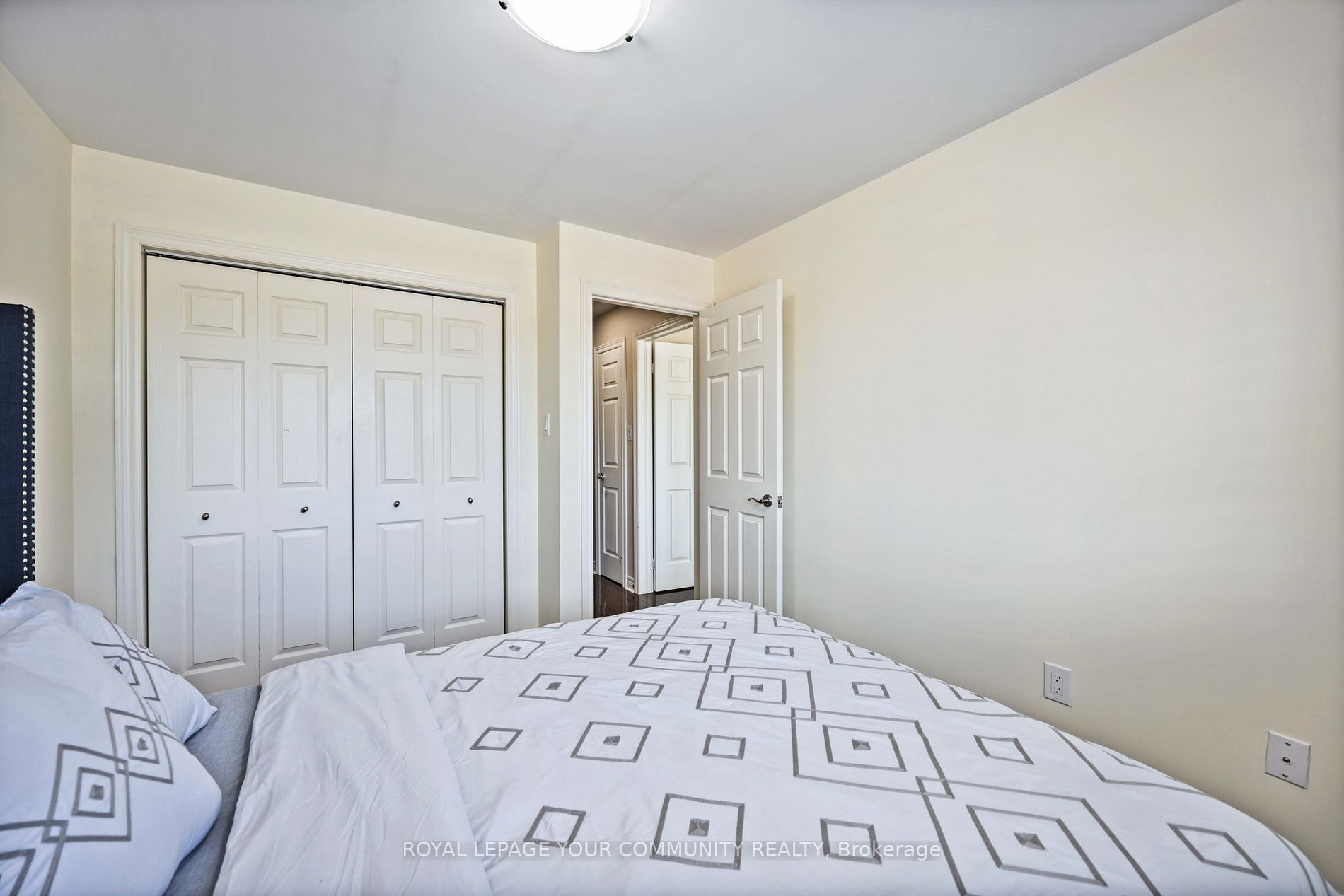 8900 Bathurst Street #37
