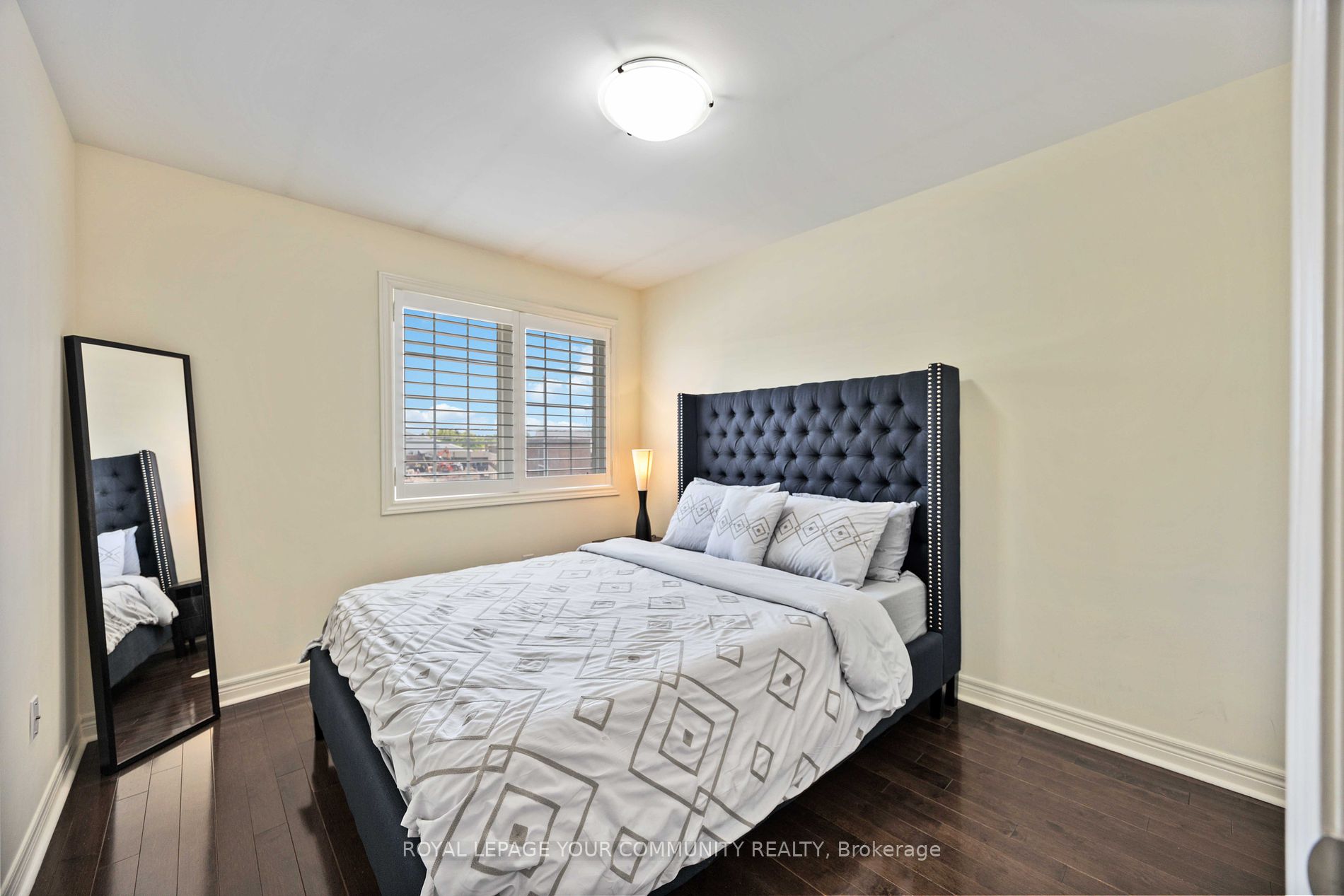 8900 Bathurst Street #37