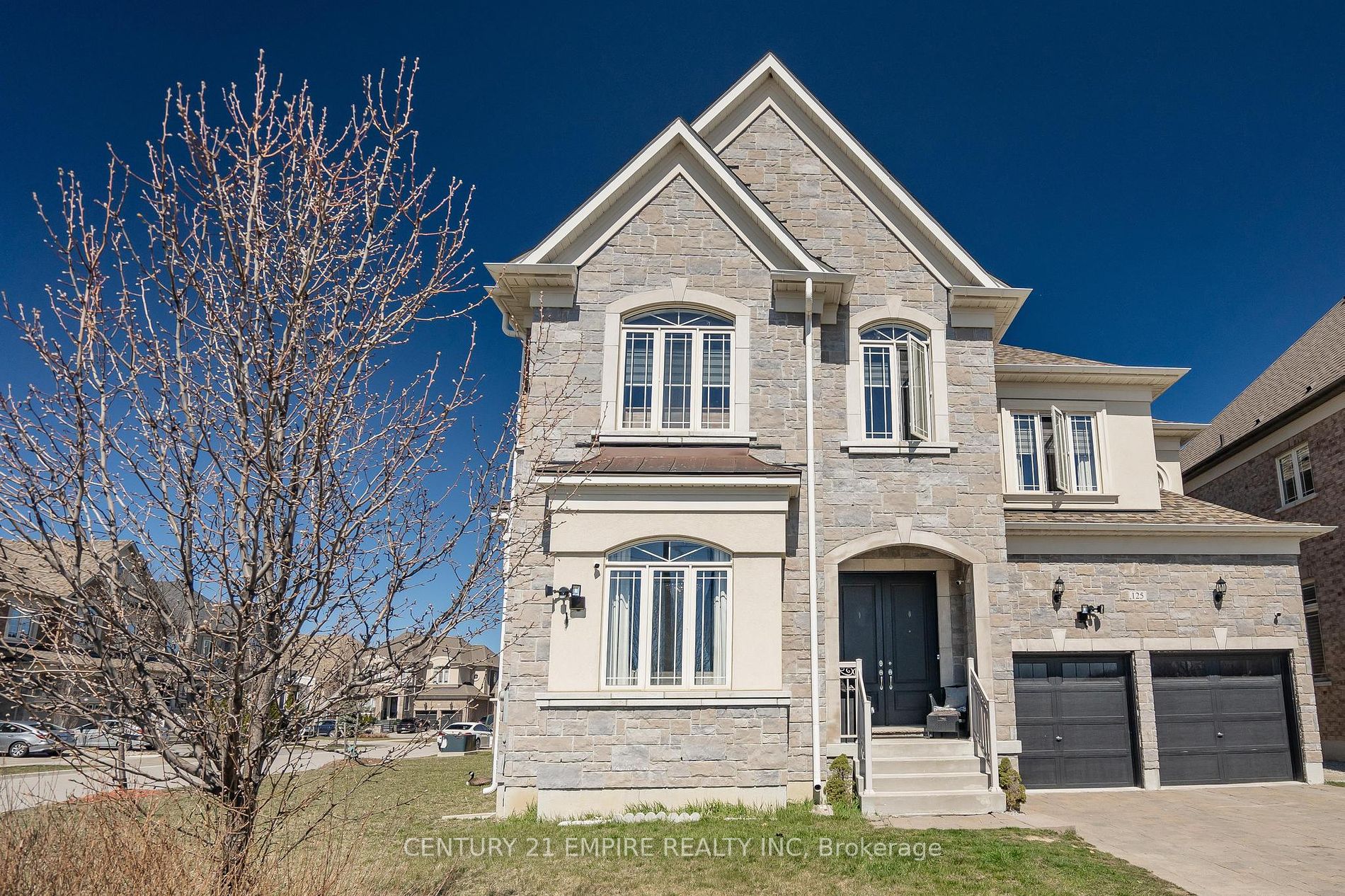 125 Chesney Crescent