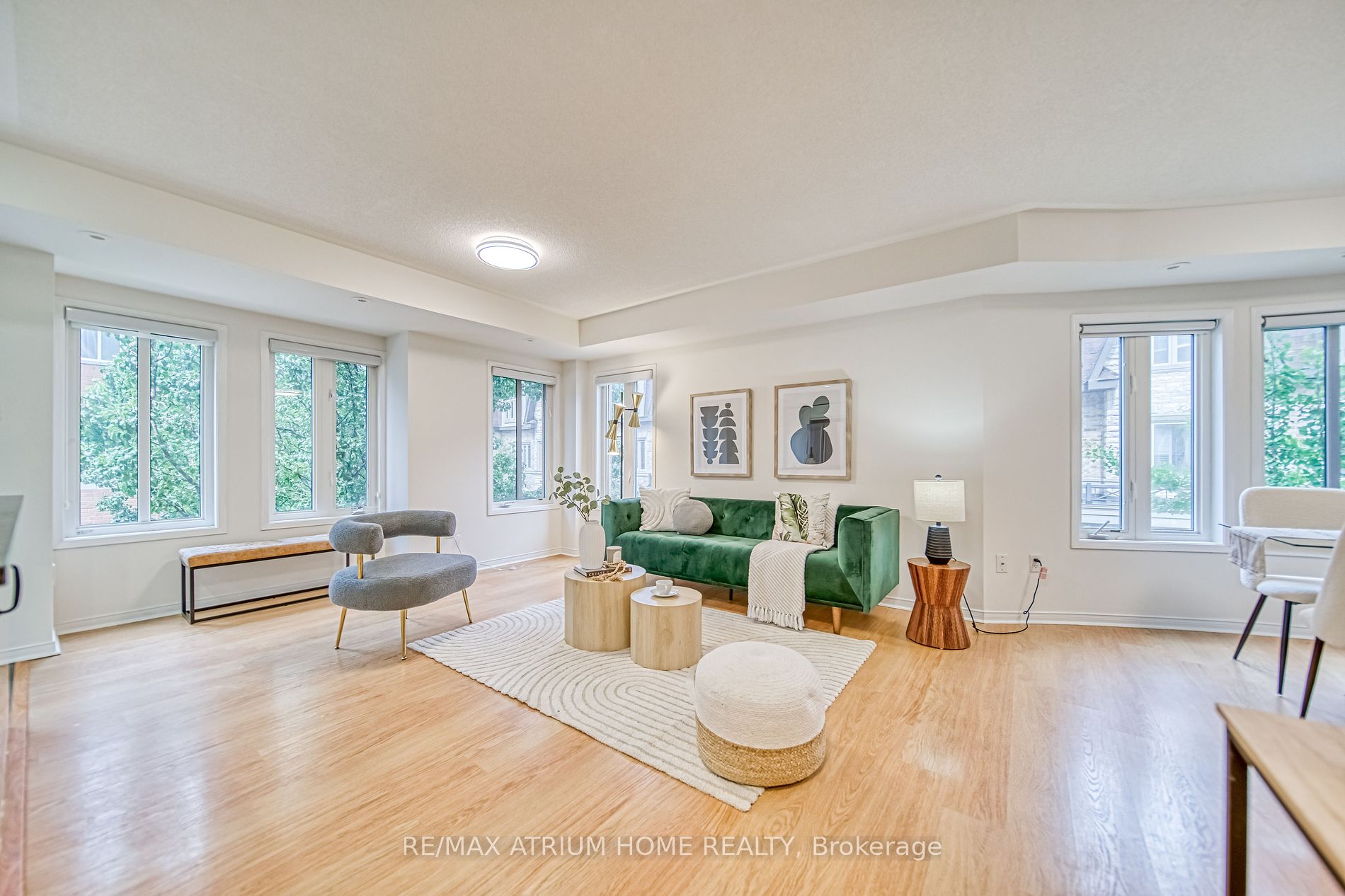 310 John St, #309