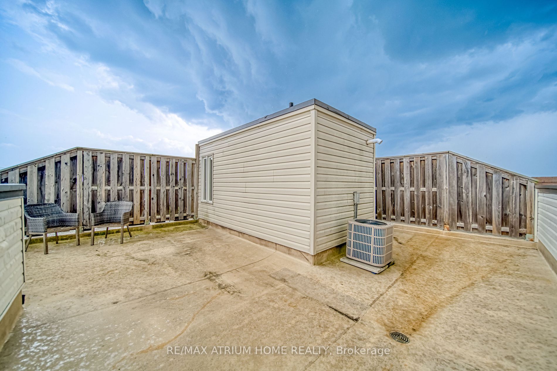 310 John St, #309