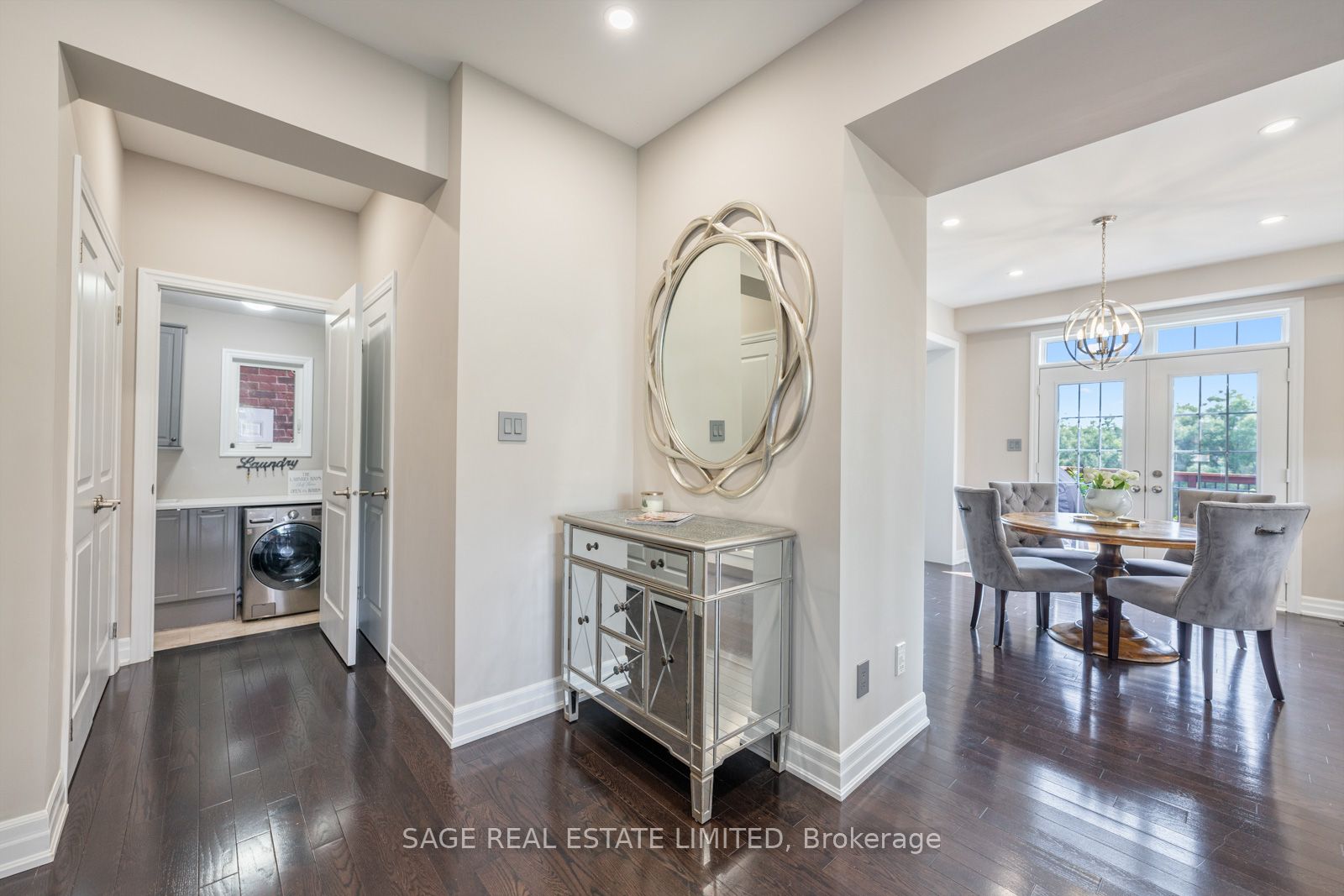 4 Alex Campbell Cres