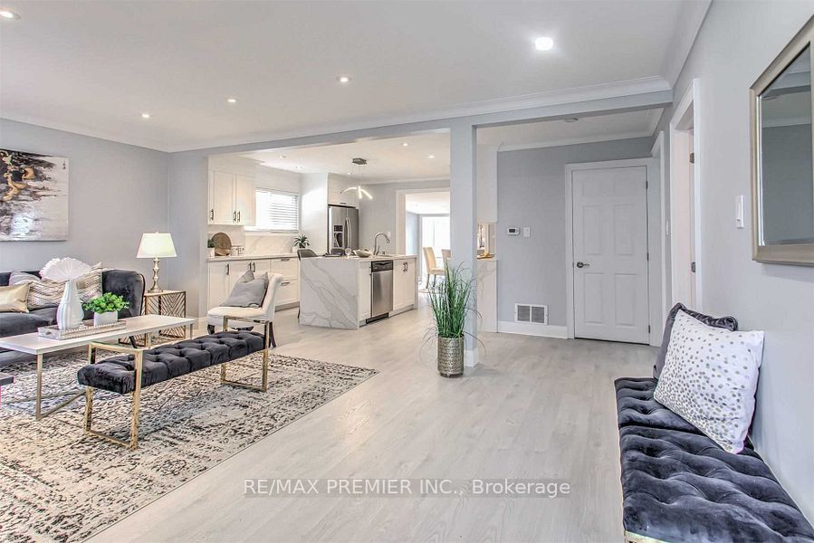 254 Andrew St