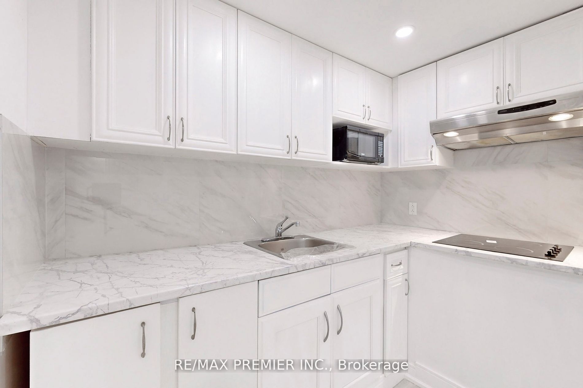 254 Andrew St