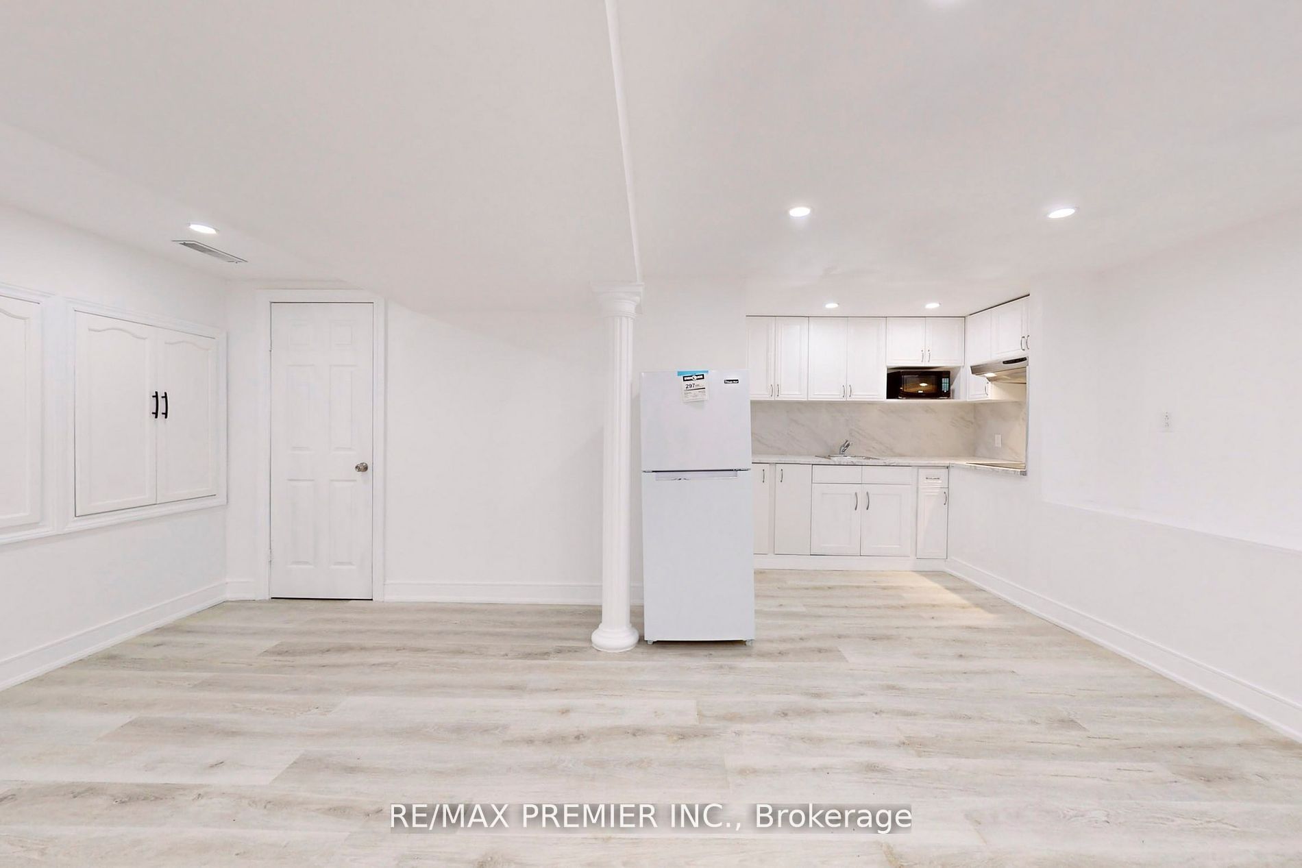 254 Andrew St