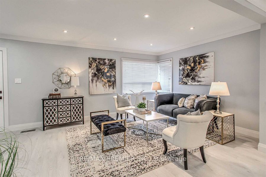 254 Andrew St