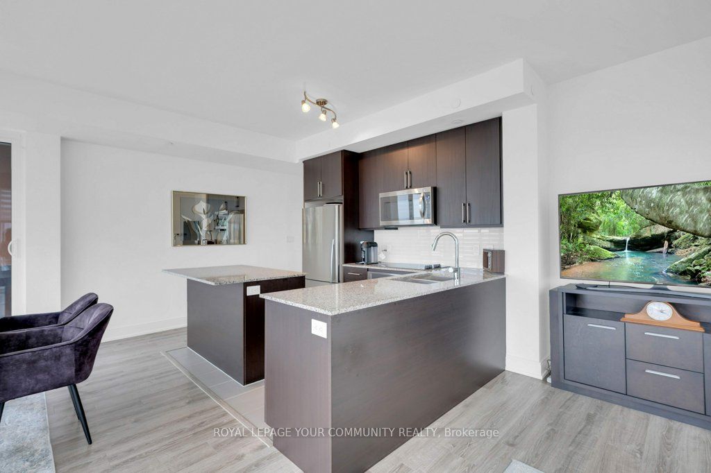 9600 Yonge Street, #711B