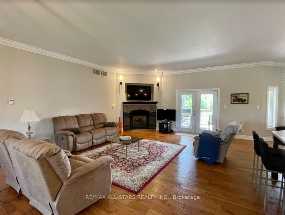 349 Zephyr Rd