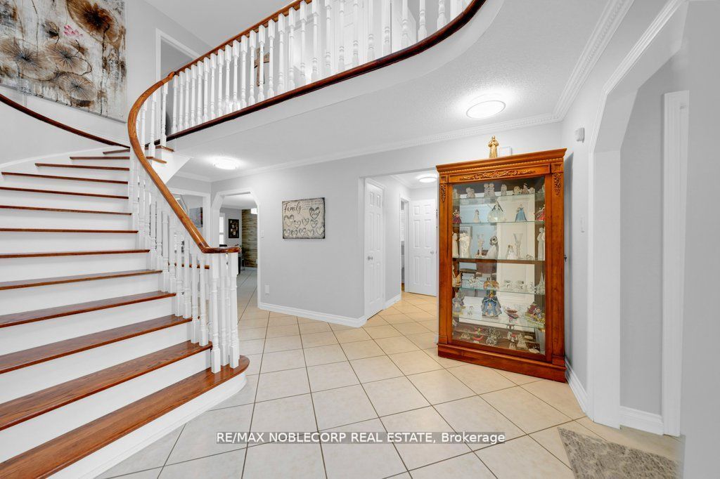 70 Lime Dr