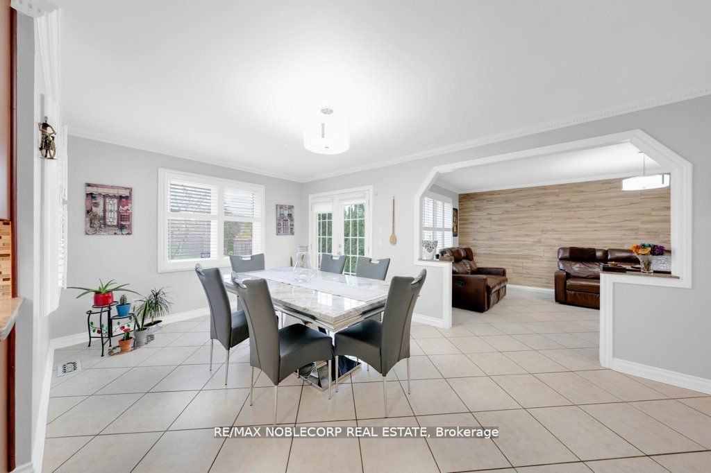 70 Lime Dr