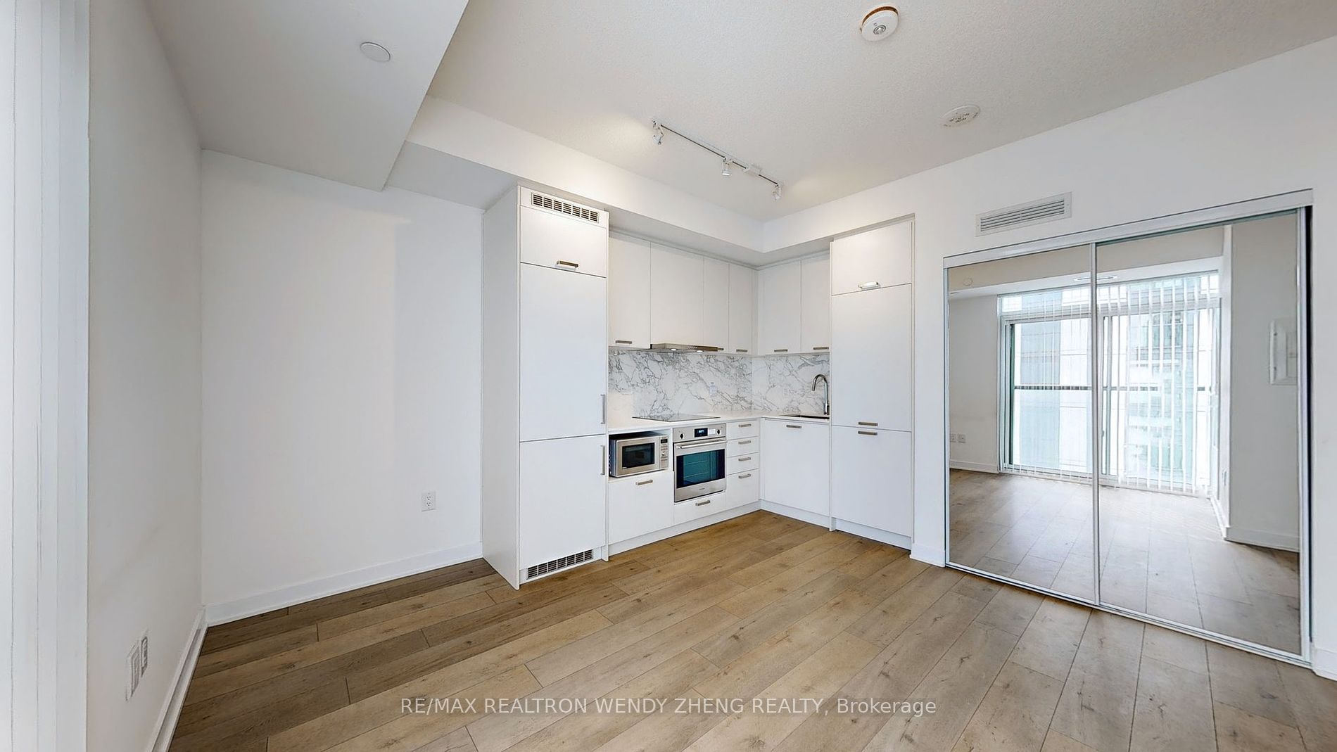 10 Honeycrisp Cres, #603