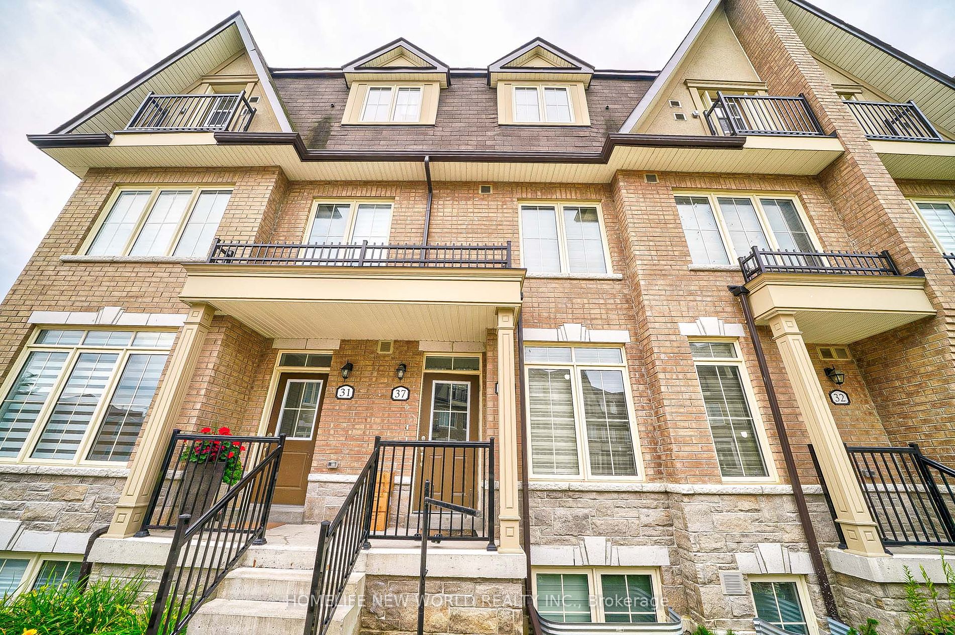 181 Parktree Dr, #38