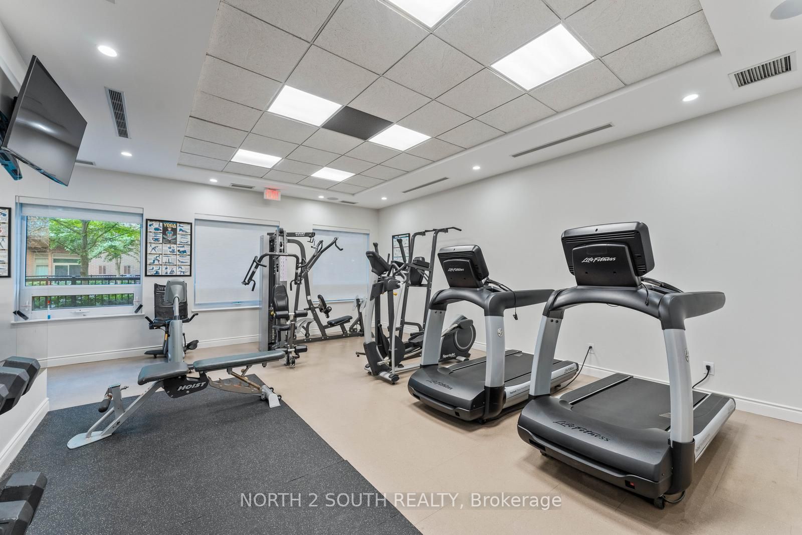 281 Woodbridge Avenue, #521
