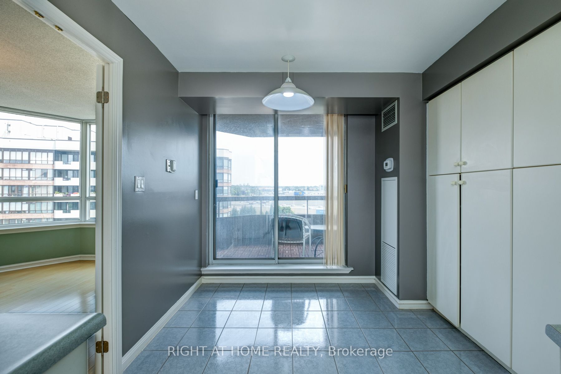 610 Bullock Dr, #1015