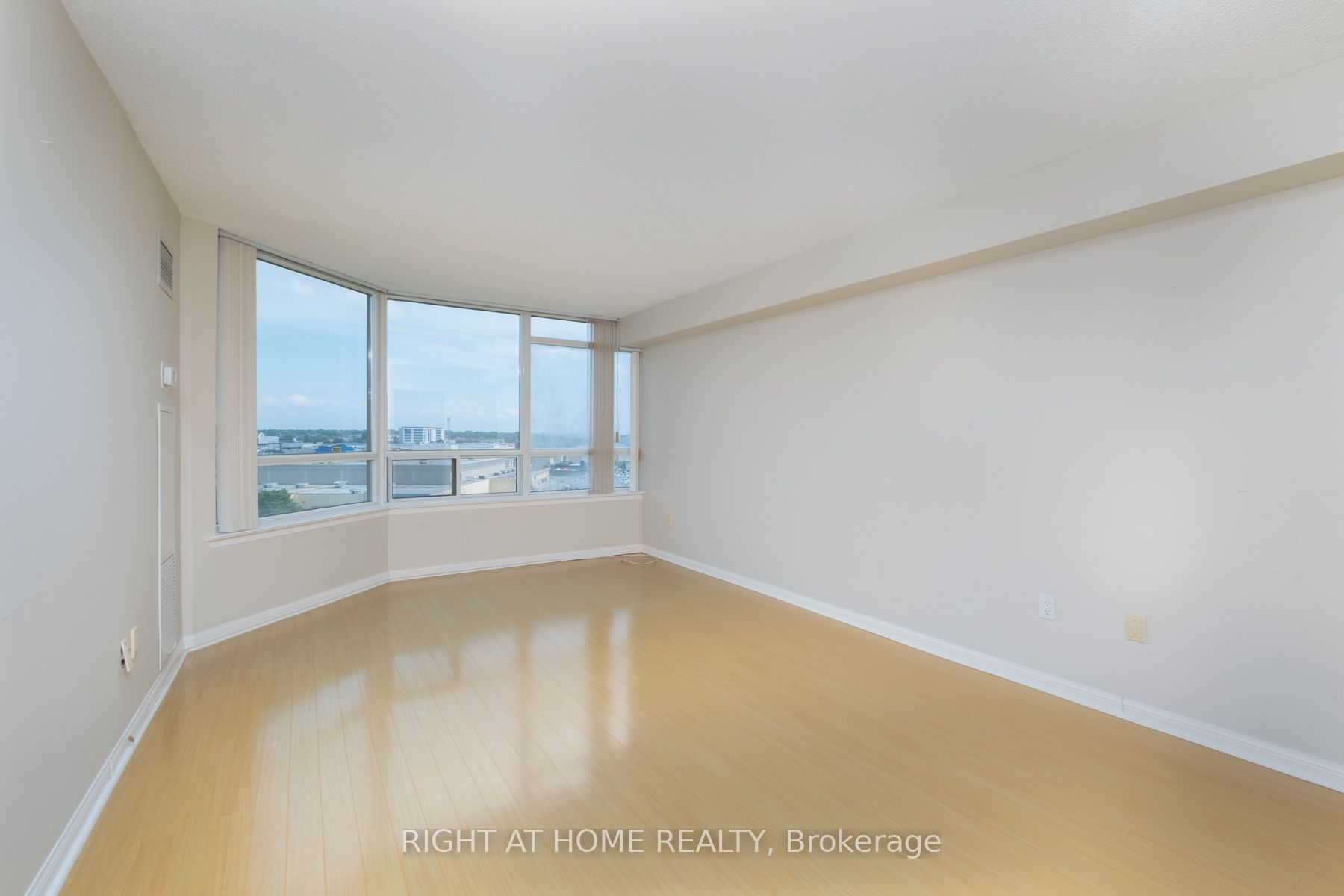 610 Bullock Dr, #1015