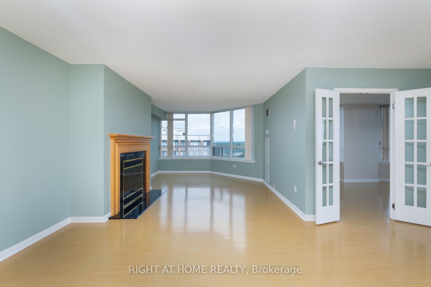 610 Bullock Dr, #1015