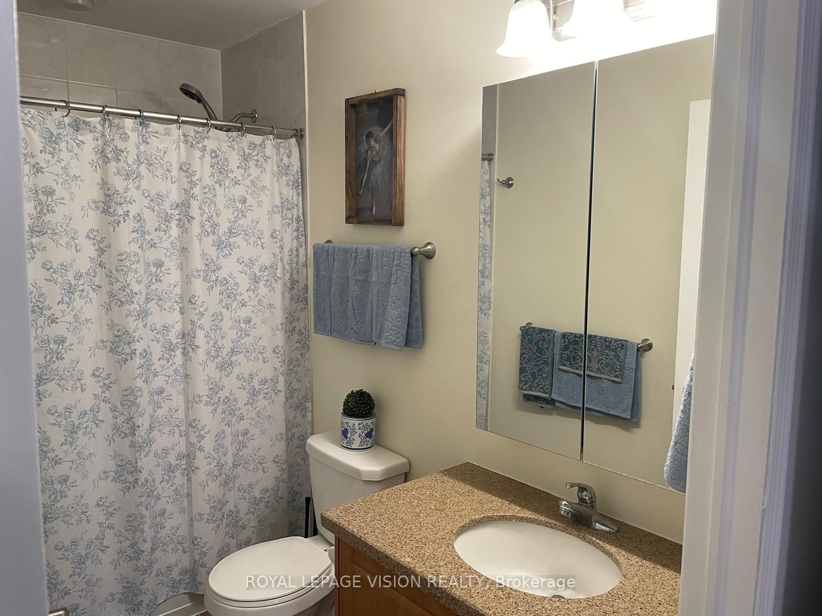 9431 Jane Street, #107