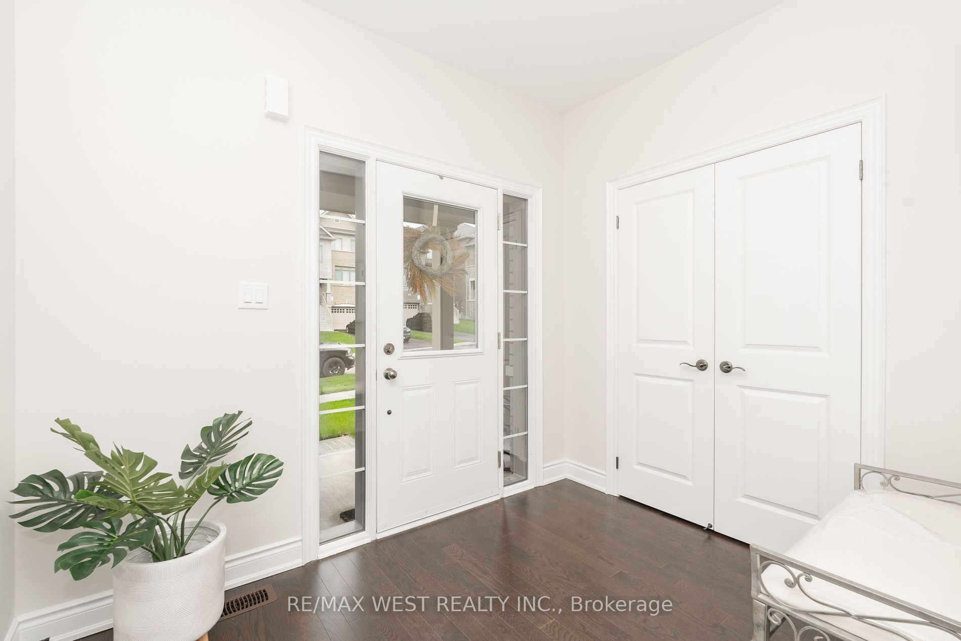 53 Janes Cres